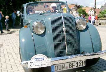Schallodenbach-alter Opel Kadett von 1937